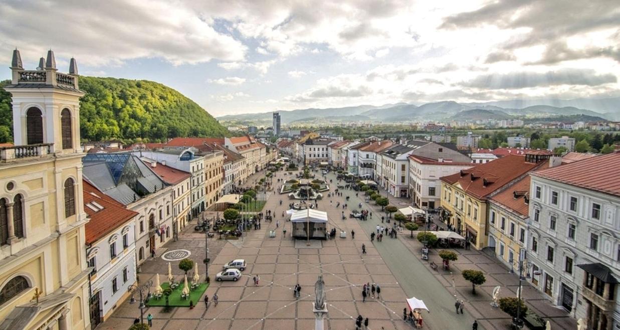Old Town Apt. A/C And Parking Banská Bystrica Buitenkant foto